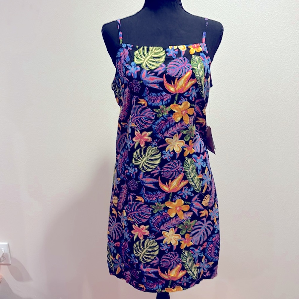 NWT!! Vans Hawaiian flower print dress.